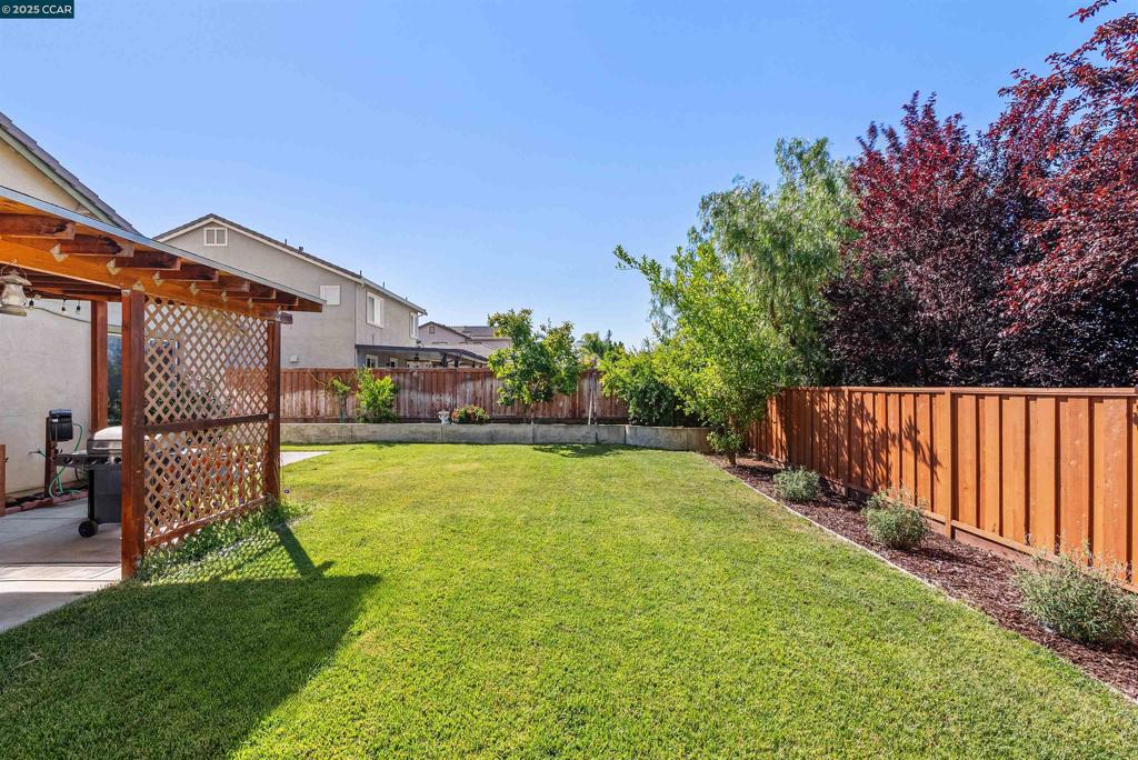 FAIRFIELD - Residential