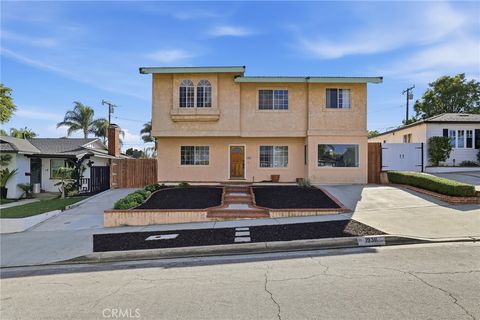 Photo of 1936 Homeworth Drive, Rancho Palos Verdes, CA 90275 (MLS # PV25259245)