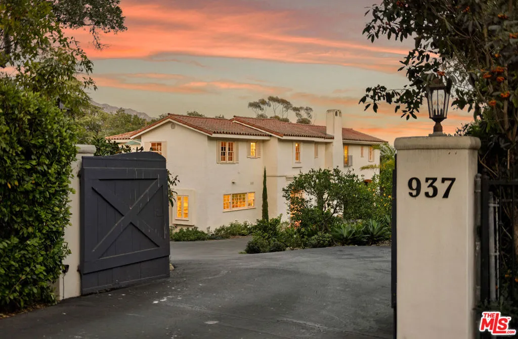 Santa Barbara, California 93108, United States, 3 Bedrooms Bedrooms, ,4 BathroomsBathrooms,Residential,Active,255158