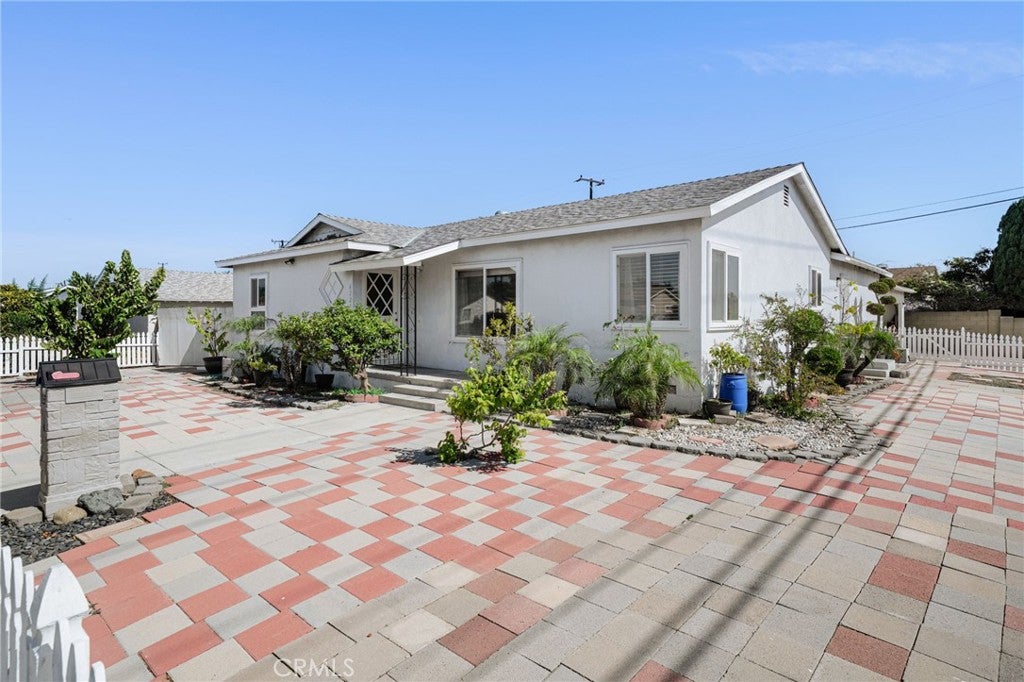 6221 Choctaw Drive