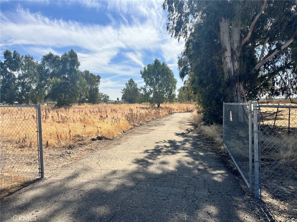 0 La Loma Road
