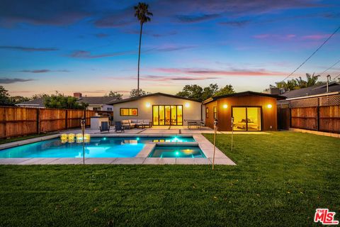 Photo of 13542 Valleyheart Drive, Sherman Oaks, CA 91423 (MLS # 25623673)