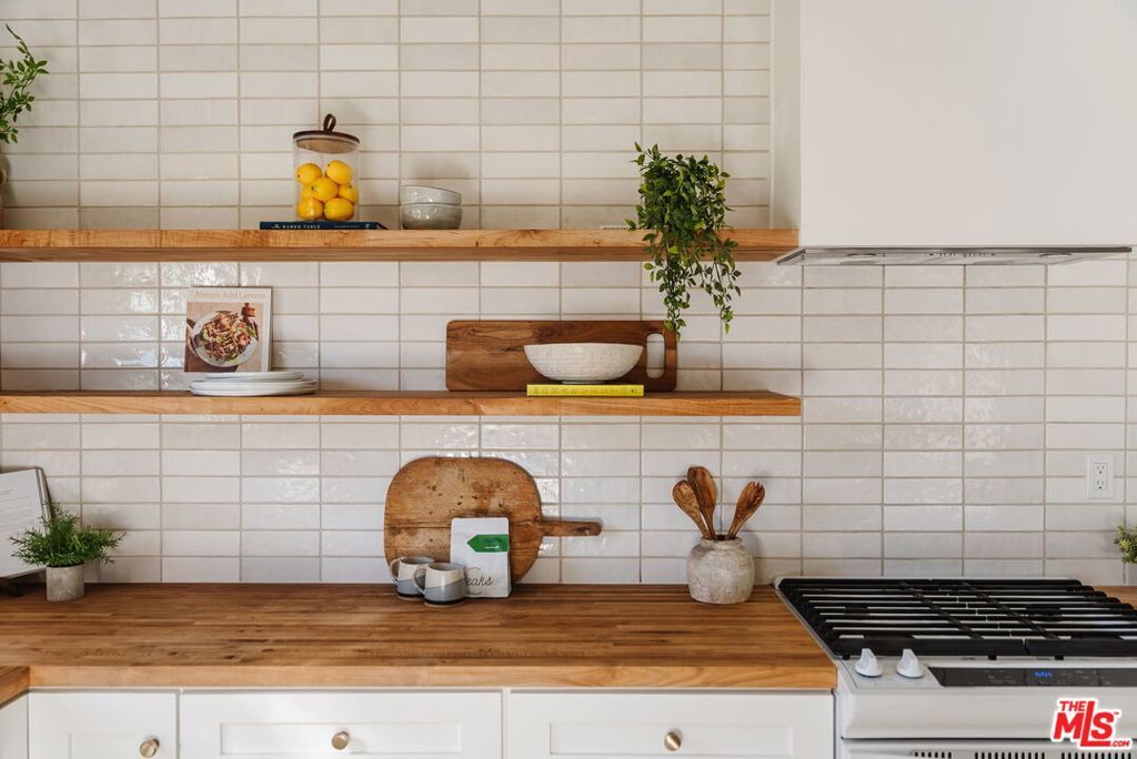 listing image 130727023020487692548