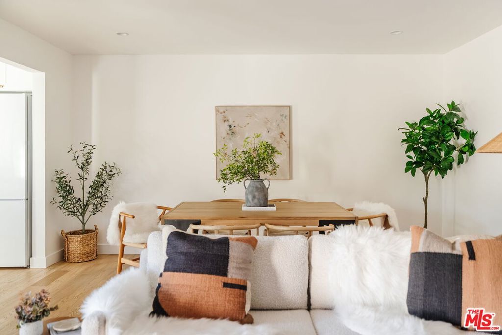 listing image 130723731454492961577