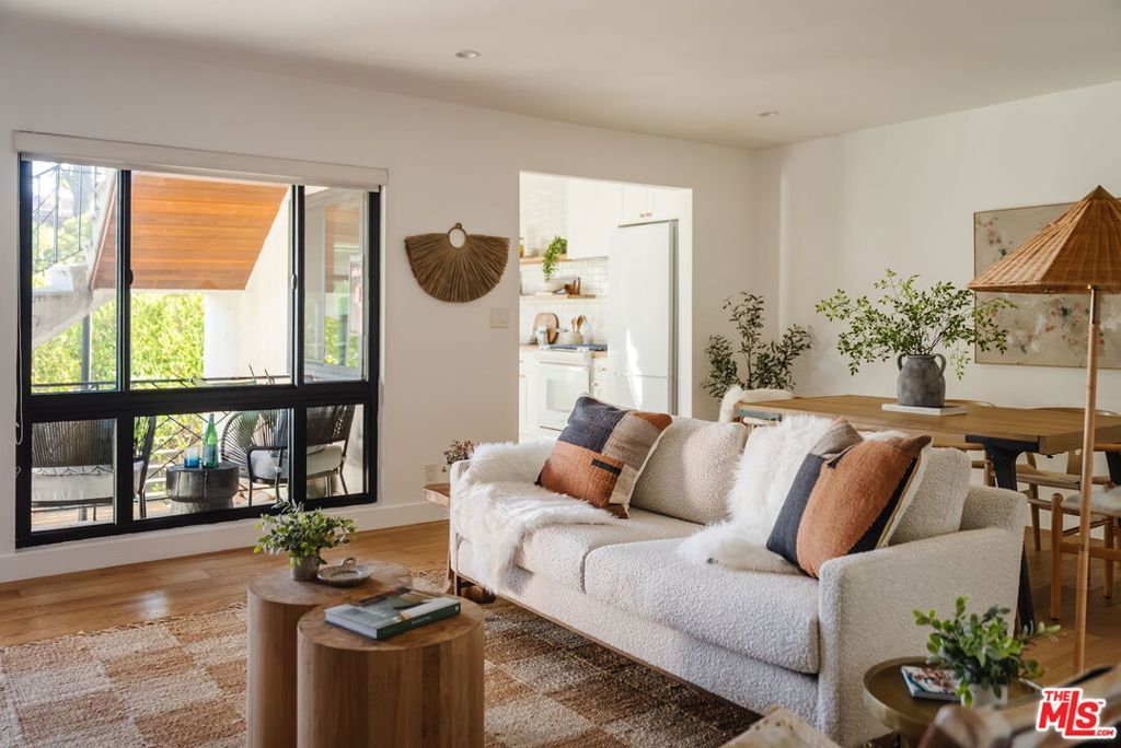 listing image 130723890675432924458