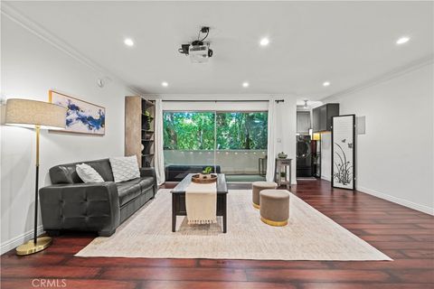 5215 Balboa Boulevard 203 Encino CA 91316