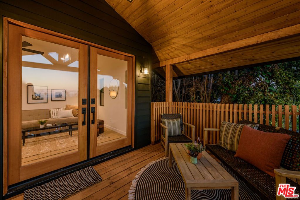 listing image 130726365174798304937
