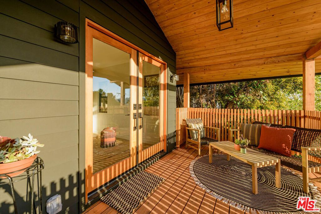 listing image 130721266705037619018