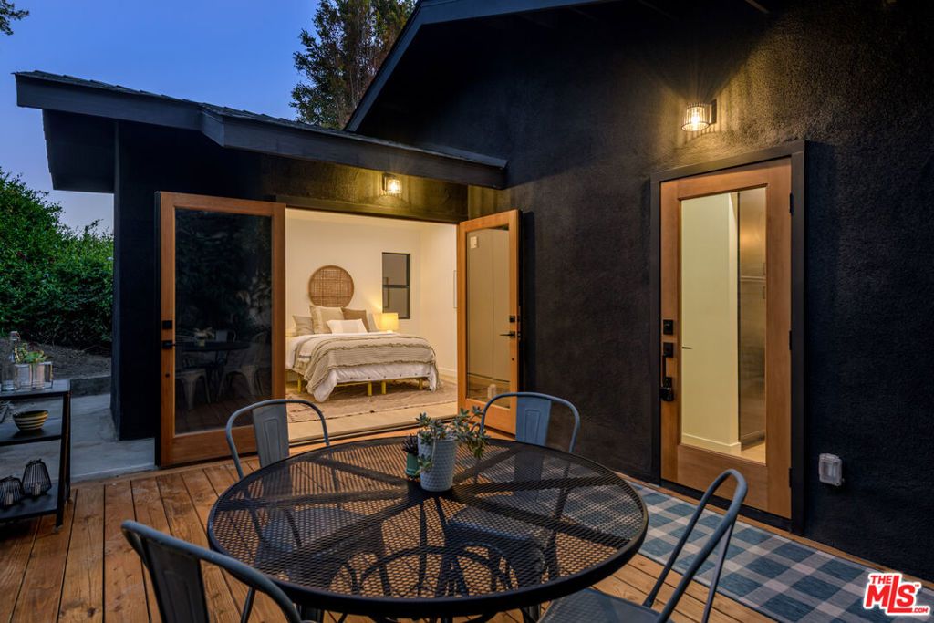 listing image 130720369578345116463