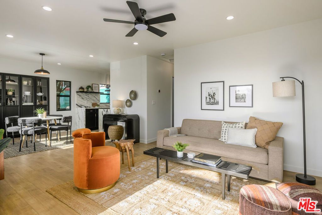 listing image 130720364158140785327