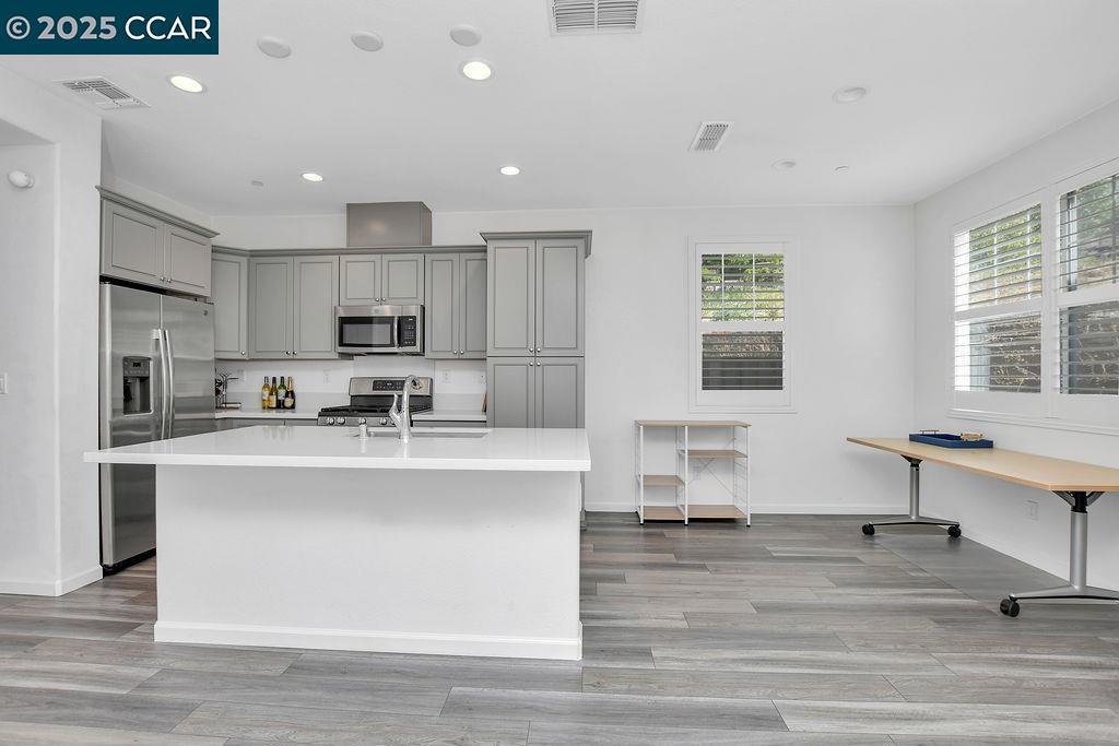 Not Listed - Residential