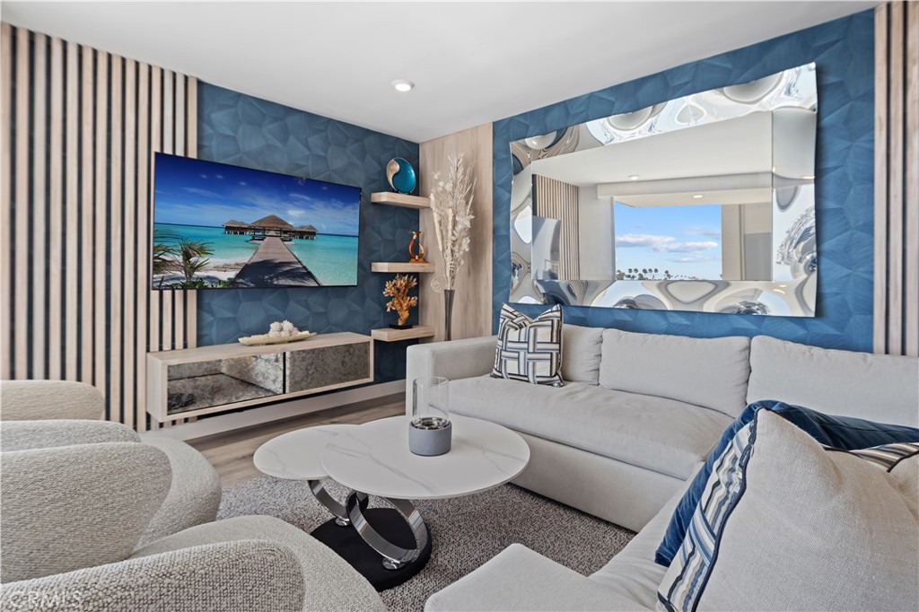 3121 W Coast 5D