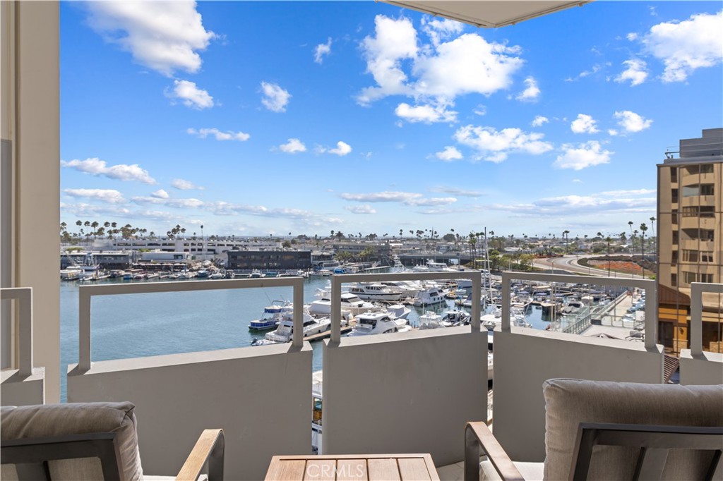 3121 W Coast 5D