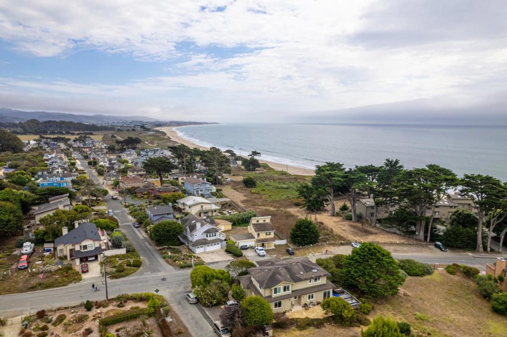 2 Alameda Avenue