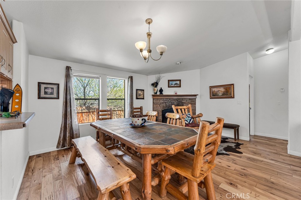 1124 W Country Club Boulevard