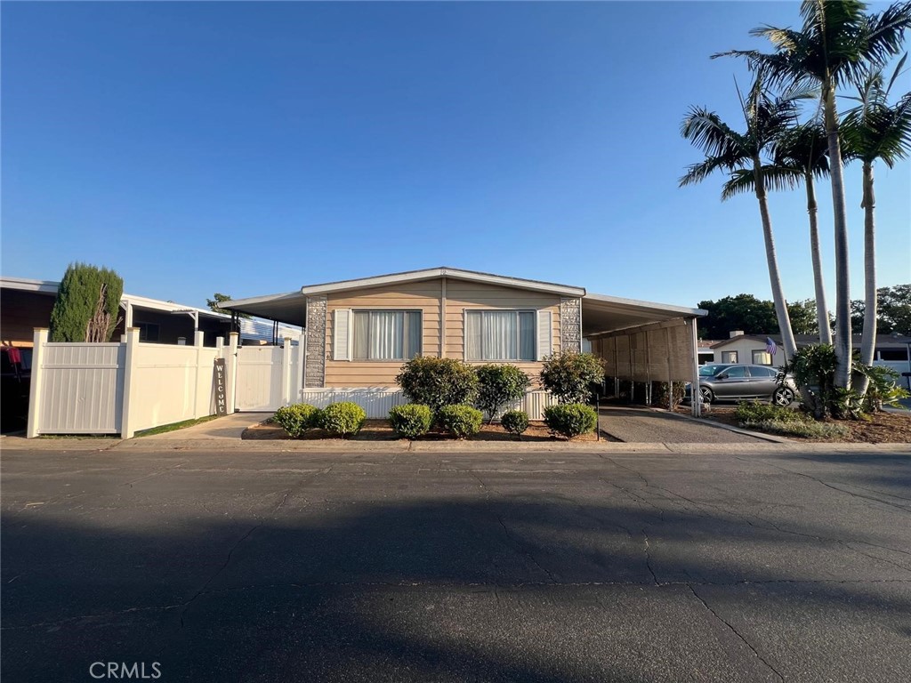 Welcome home to Carriage Mobile home park. Spacious mobile home with 2 bedrooms and 2 bathrooms. Master Bedroom, Family Room, Laundry room area and a 3 car parking carport. Carriage Estates is located minutes from the freeway, Old Towne Orange, shopping centers, and restaurants.