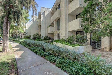 Photo of 8400 De Longpre Avenue #205, West Hollywood, CA 90069 (MLS # PV26037921)