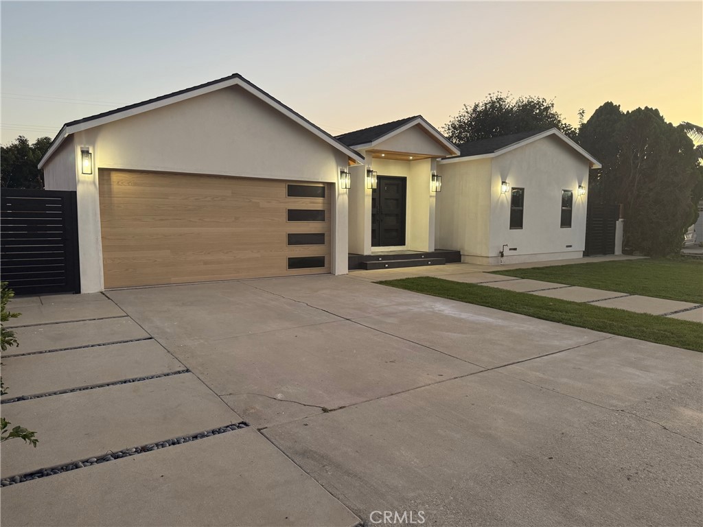 9044 Bigby Street