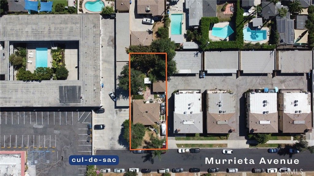 Photo of 5934 MURIETTA Avenue, Van Nuys, CA 91401 (MLS # SR25217840)