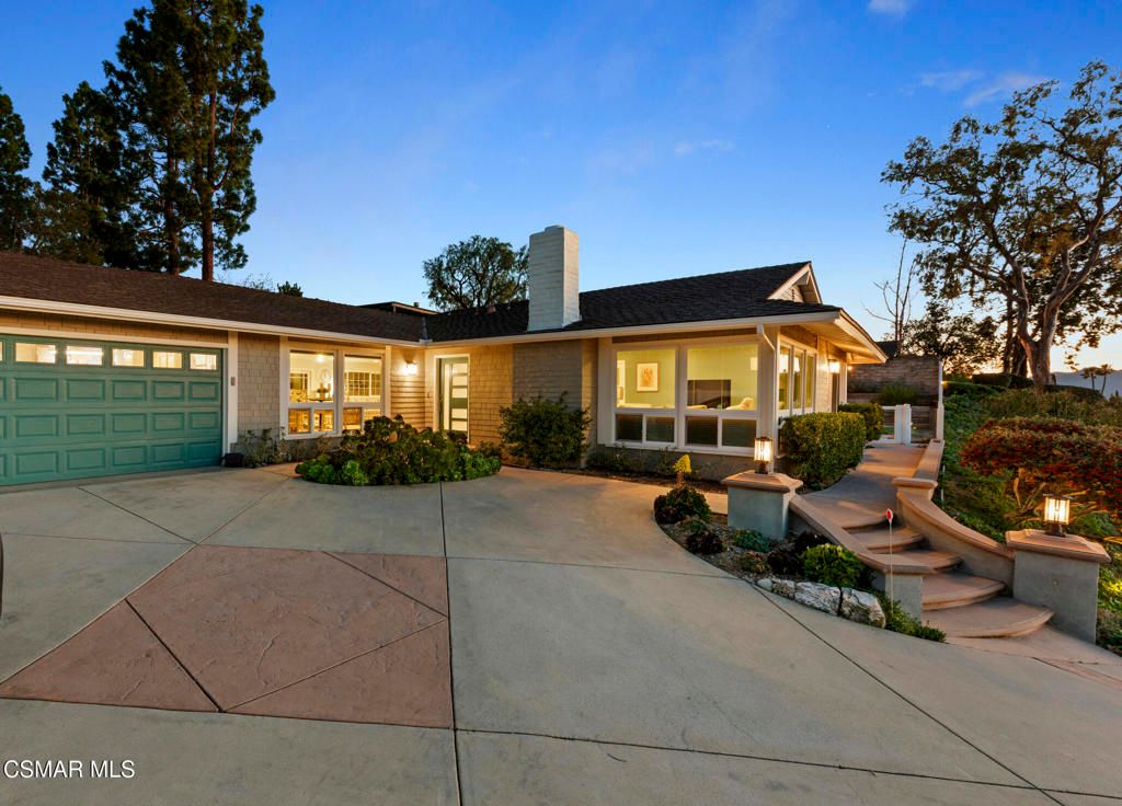 Photo of 2459 Sapra Street, Thousand Oaks, CA 91362 (MLS # 226000691)