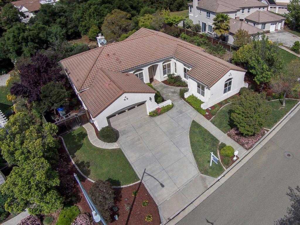 2713 Scenic Meadow Court