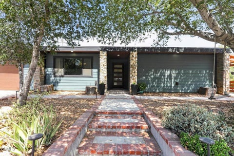 Photo of 1205 Grant Line Street, Santa Paula, CA 93060 (MLS # V1-38414)