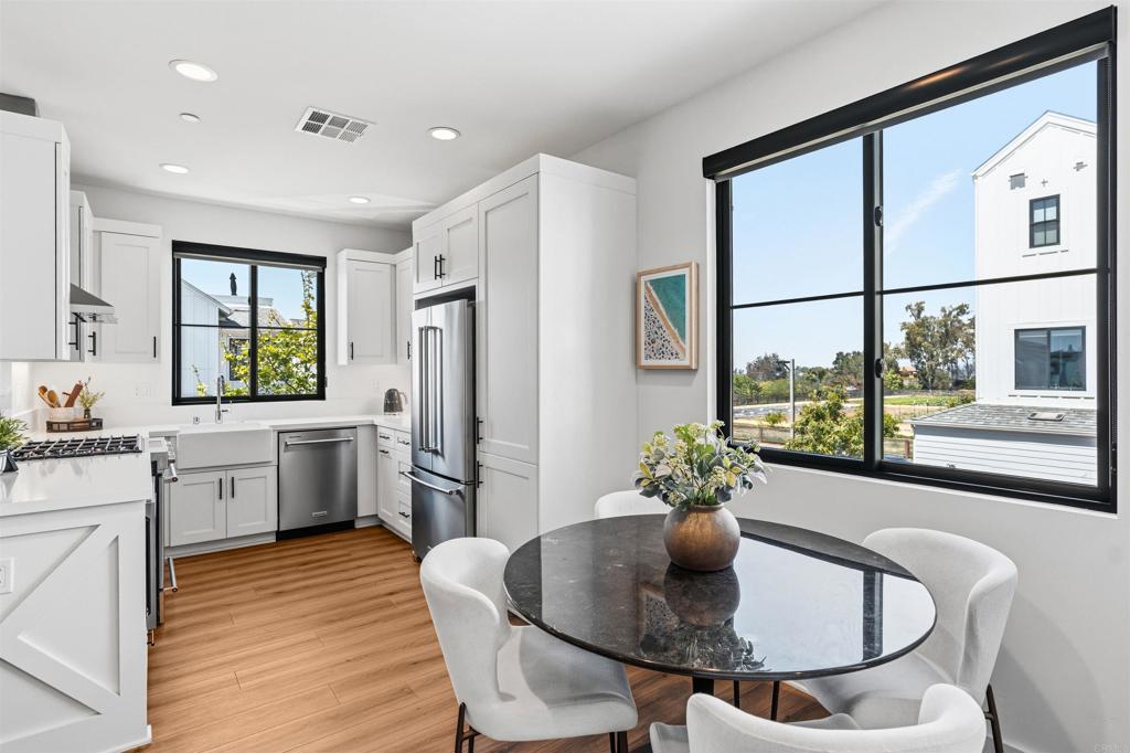 1602 San Remo Place 201