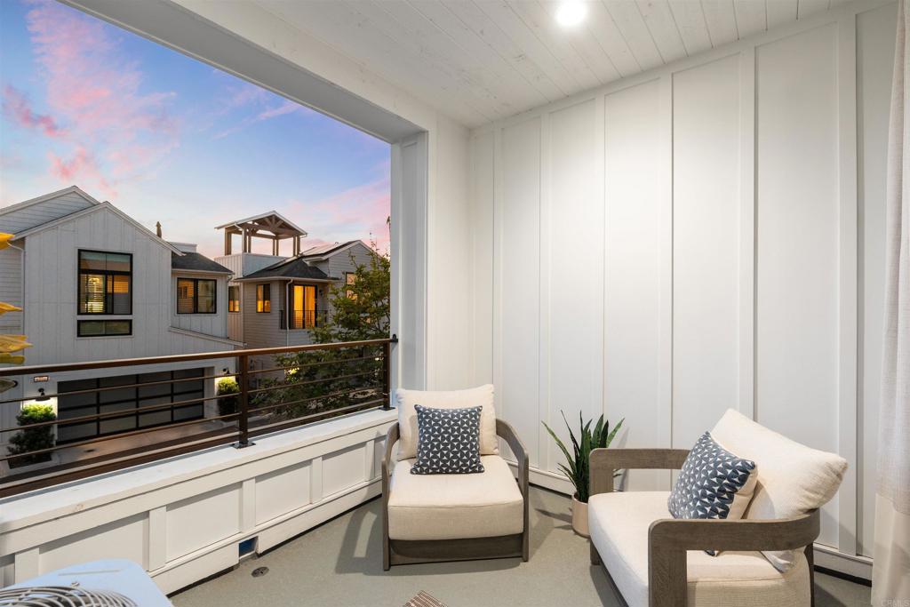 1602 San Remo Place 201