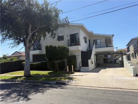 Photo of 3940 W 112th ST, Inglewood, CA 90303 (MLS # SB26152953)