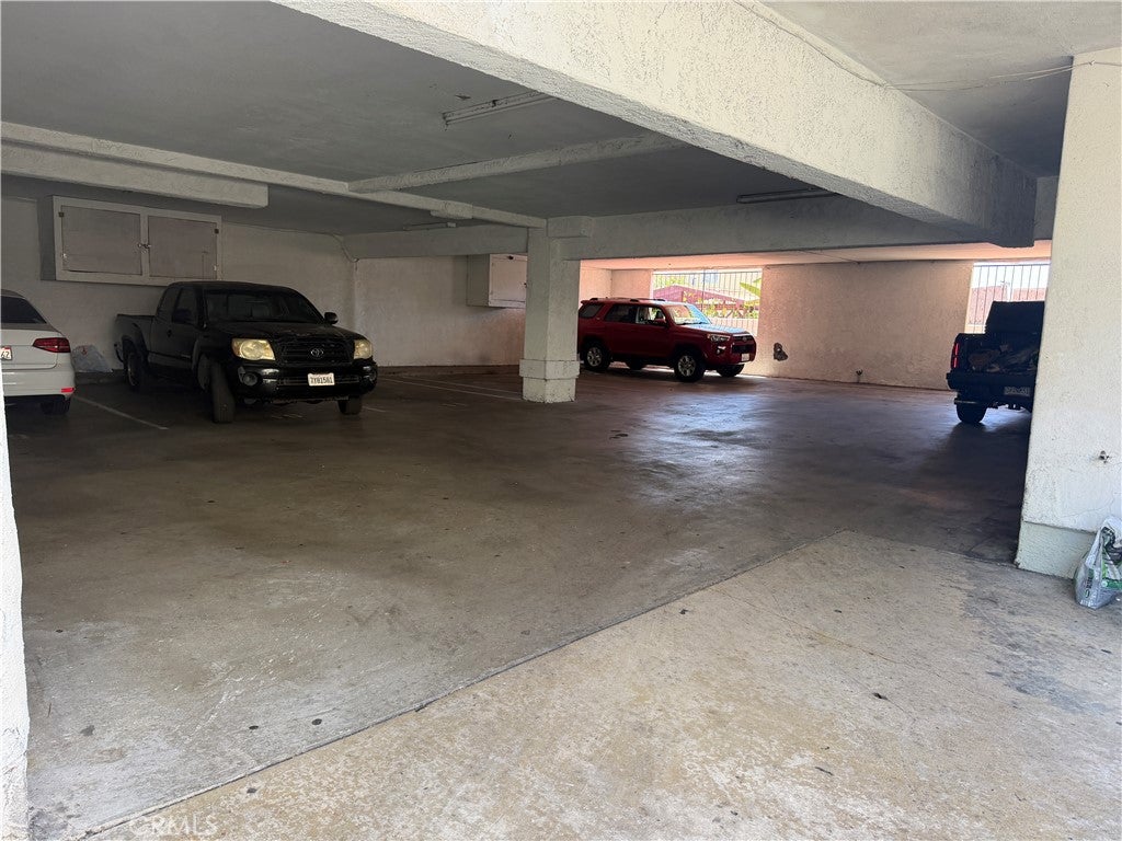 3940 W 112th