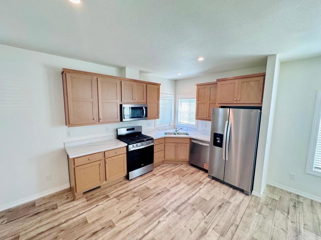 1369 E Main Street 3