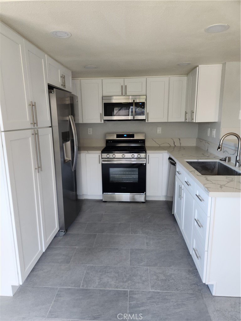 crown villas - Residential