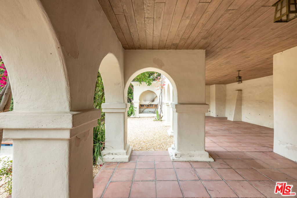 Las Collinas Heights - Residential