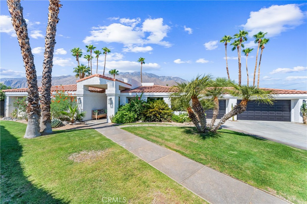 1045 E Deepak Road