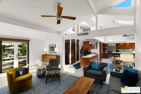 Tiny photo for 555 W Arenas Road #6, Palm Springs, CA 92262 (MLS # 26102889PS)