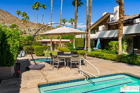 Tiny photo for 555 W Arenas Road #6, Palm Springs, CA 92262 (MLS # 26102889PS)