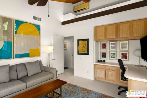 Tiny photo for 555 W Arenas Road #6, Palm Springs, CA 92262 (MLS # 26102889PS)