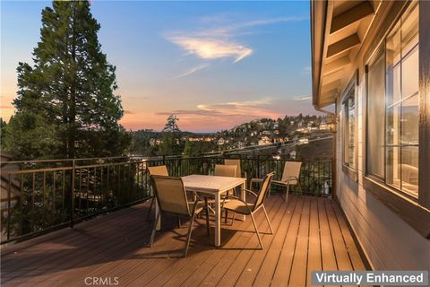 Photo of 965 Sandalwood Drive, Lake Arrowhead, CA 92352 (MLS # IG26014820)