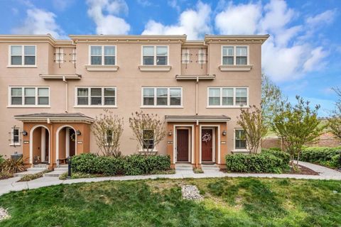 Photo of 227 SIDERNO Court, San Jose, CA 95111 (MLS # ML82041605)
