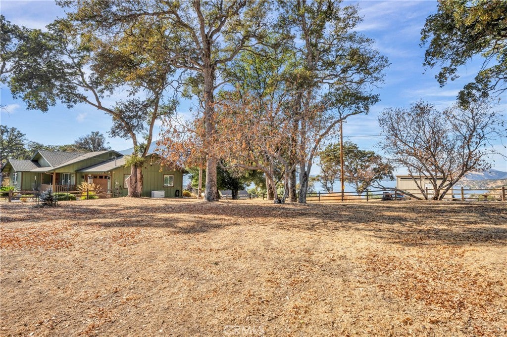 3012 Oak Crest Drive