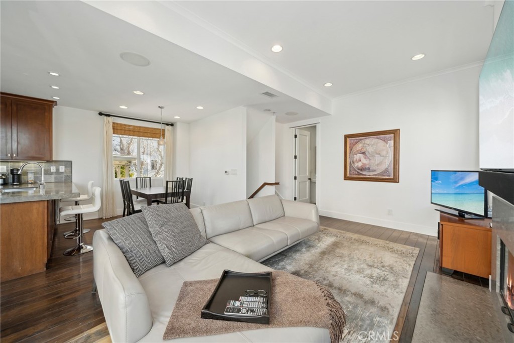 417 1/2 Poinsettia Avenue, Corona Del Mar CA 92625 - Photo 9
