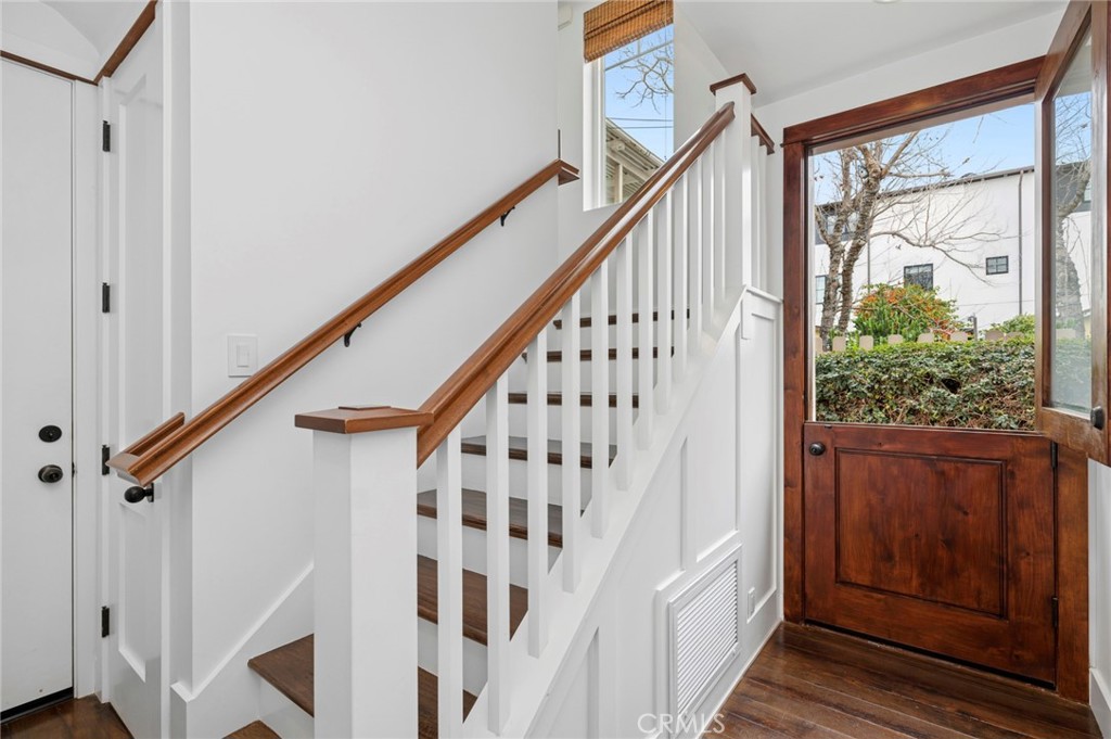 417 1/2 Poinsettia Avenue, Corona Del Mar CA 92625 - Photo 6