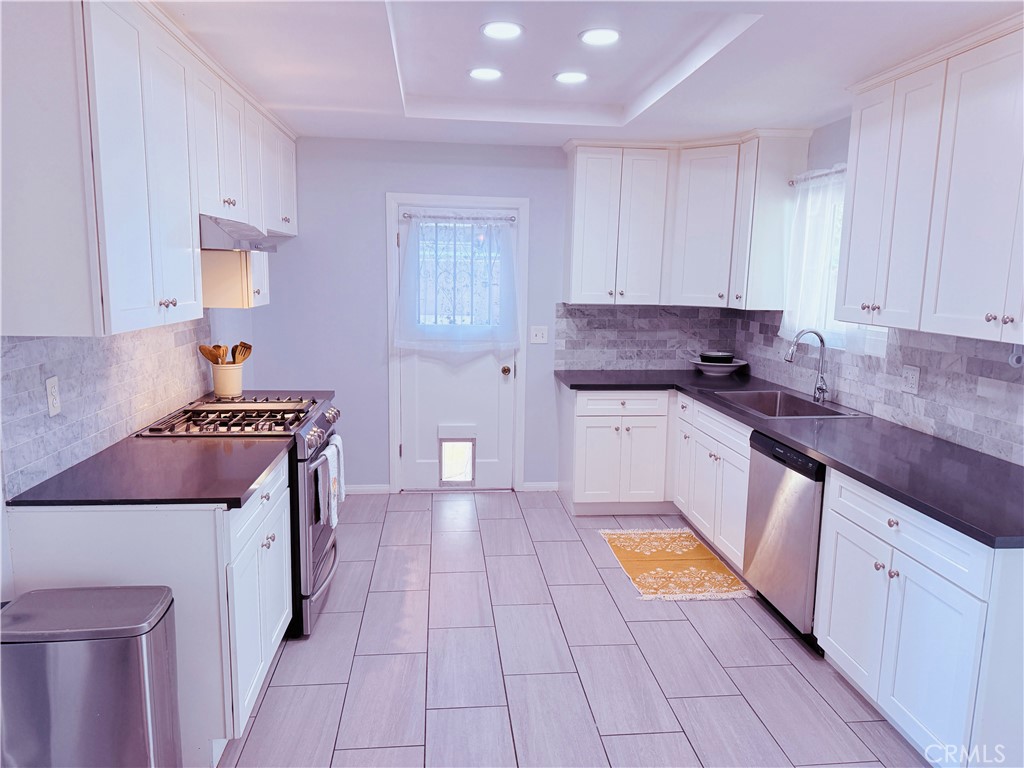 2309 W Anahurst Place