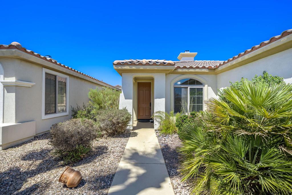 80610 Avenida Los Padres