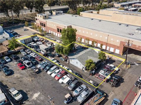 23151 Orange Avenue Lake Forest CA 92630