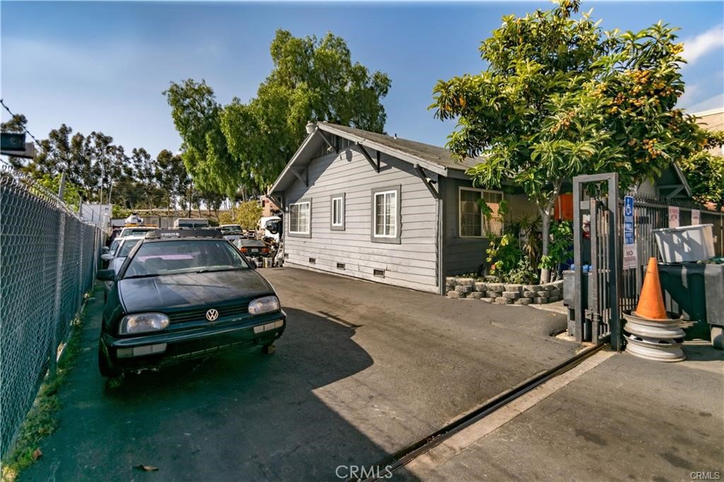 23151 Orange Avenue