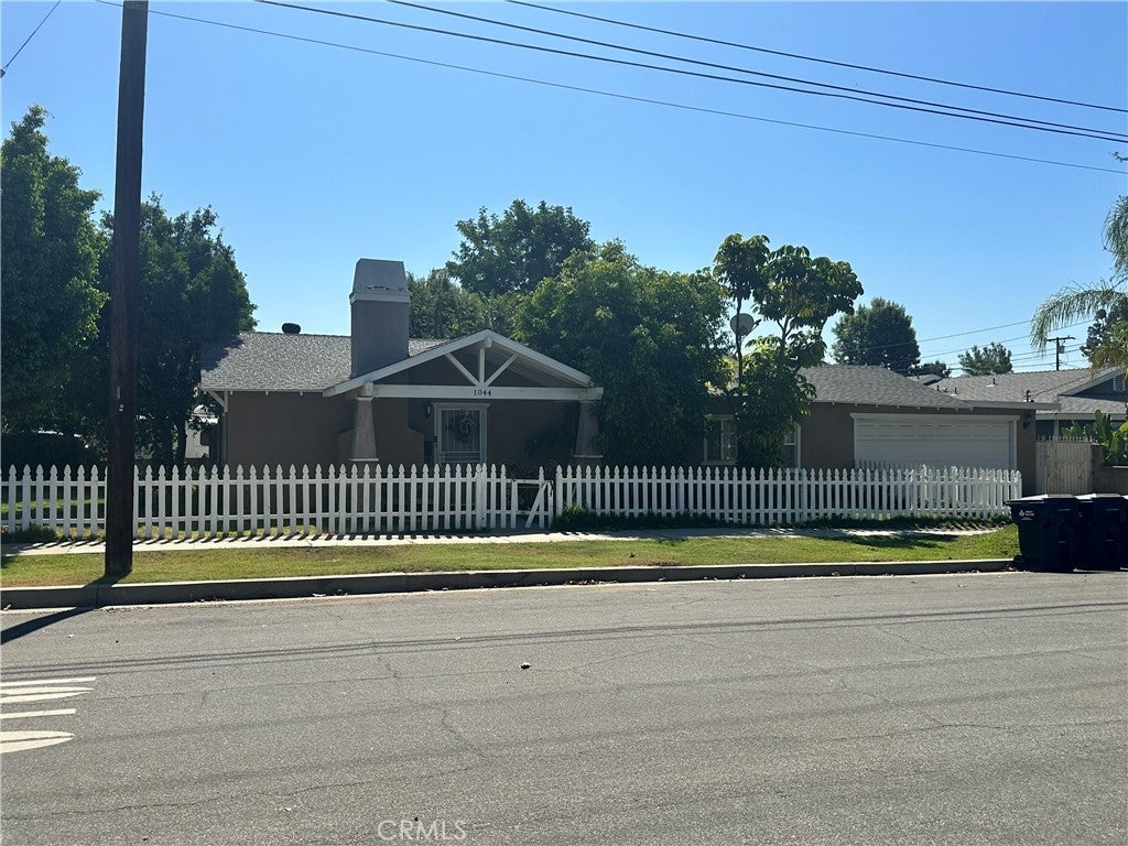 1044 N Sunset AVE