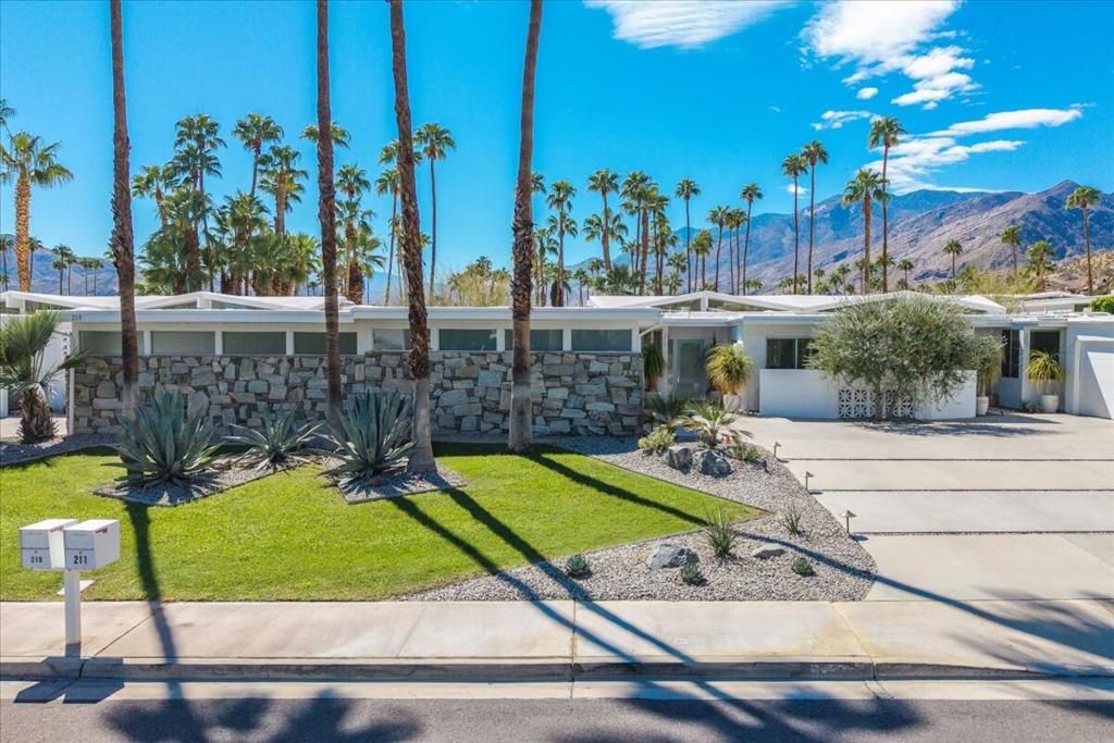 Photo of 211 E Canyon Vista Drive, Palm Springs, CA 92264 (MLS # 219135928PS)