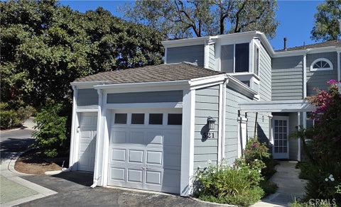Photo of 521 San Nicholas Court, Laguna Beach, CA 92651 (MLS # OC26219606)