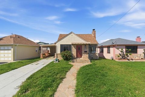 Photo of 709 W Orange Avenue, South San Francisco, CA 94080 (MLS # ML82044303)